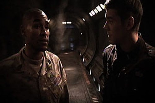 Escena del episodio 18 de la temporada 0 de la serie Stargate Universe