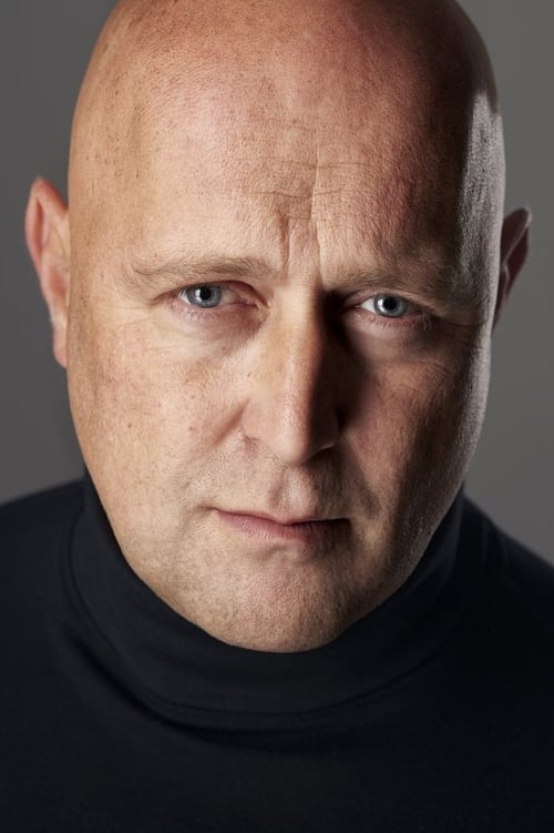 Kép: Simon DeSilva színész profilképe