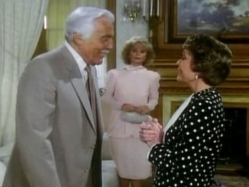 Escena del episodio 6 de la temporada 5 de la serie Falcon Crest