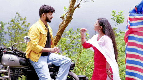 Kaveri Roasts Nivin!