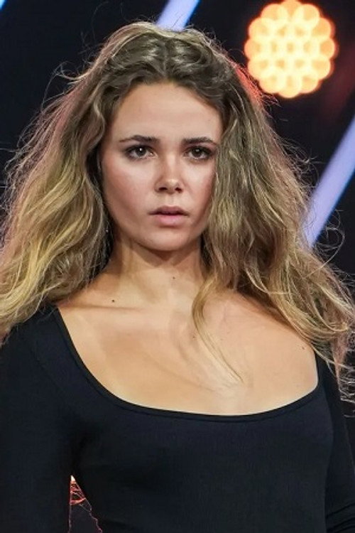 Lola Stoll