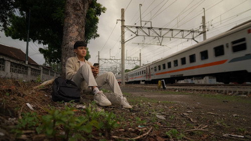 Mengejar Untuk Mengalah Backdrop Blur
