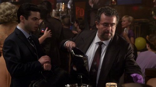 Escena del episodio 6 de la temporada 5 de la serie Almacén 13