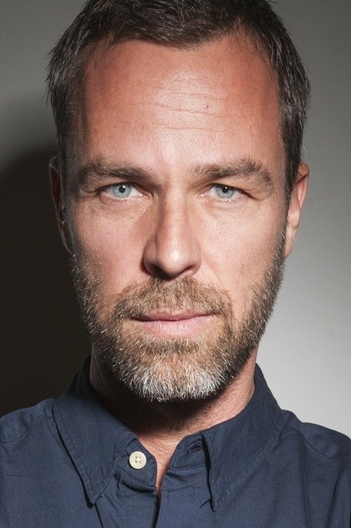 Kép: JR Bourne színész profilképe