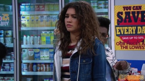 Escena del episodio 19 de la temporada 3 de la serie K.C. Agente especial
