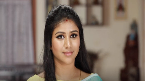 Archana Sets a Trap for Parvathy