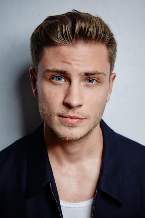 Kép: Jannik Schümann színész profilképe
