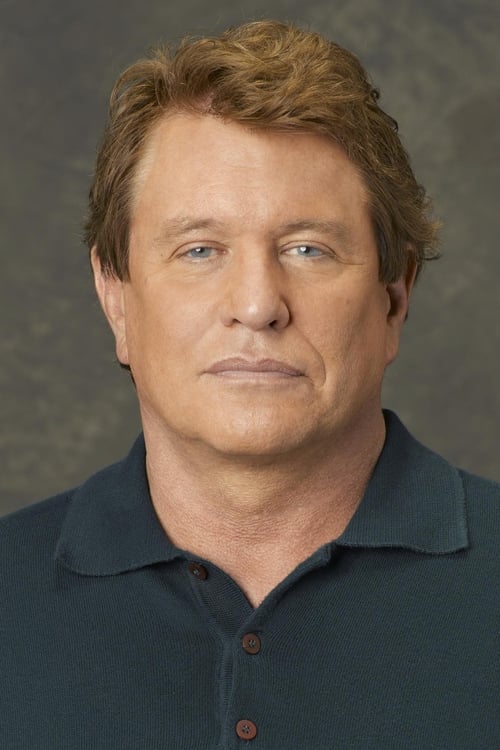 Tom Berenger isMike Marshall