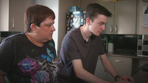 Scammers wiped my teenager's account, and the bank won't help!