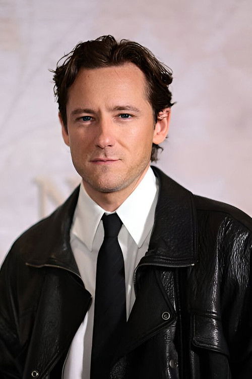 Image de Lewis Pullman