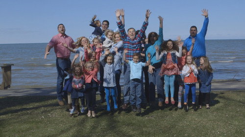 Meet the Putmans - Season 1 Backdrop Blur