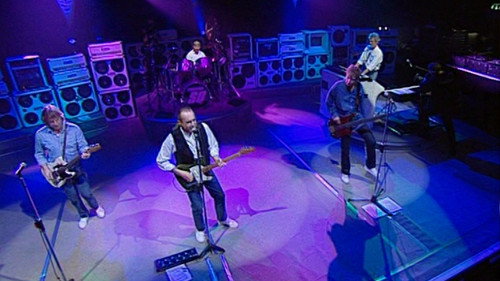 Status Quo - Famous In the Last Century Backdrop Blur
