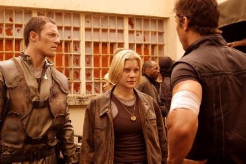 Battlestar Galactica S02E04 — Resistance episode still