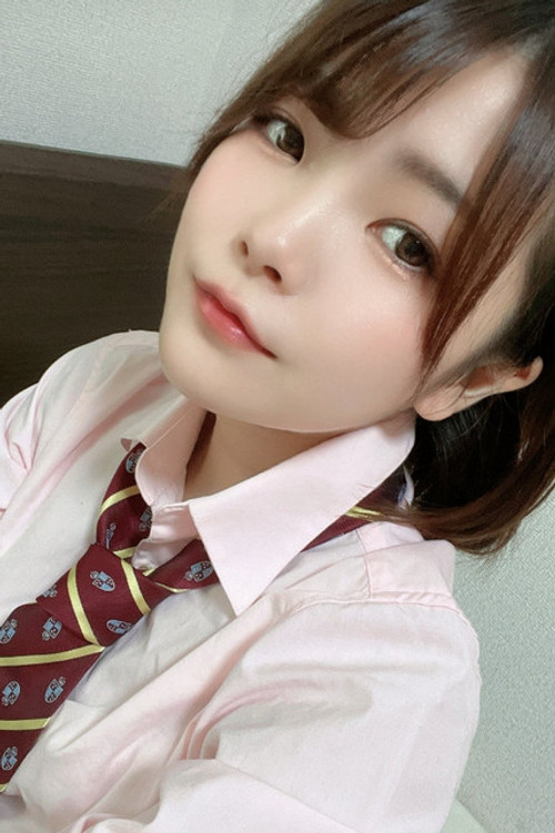 Foto de 唯月つくし