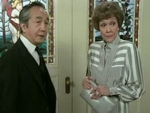 Escena del episodio 9 de la temporada 7 de la serie Falcon Crest