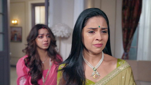 Bhanu Manipulates Rajji