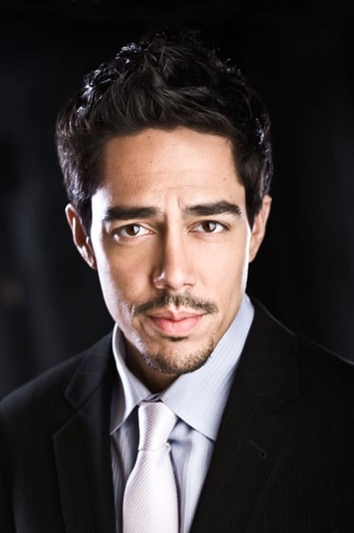 Kép: Zak Santiago színész profilképe