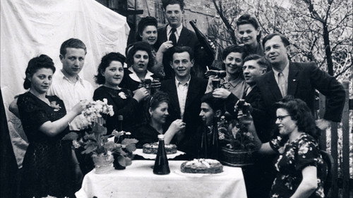 Les survivants, l'impossible départ après la Shoah