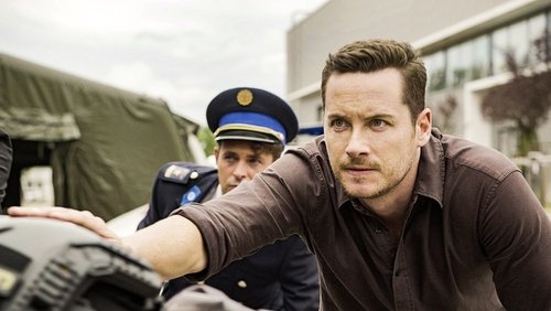 FBI: Internacional: 4×2