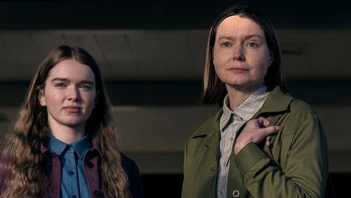 Carrie, a Estranha: 1×6
