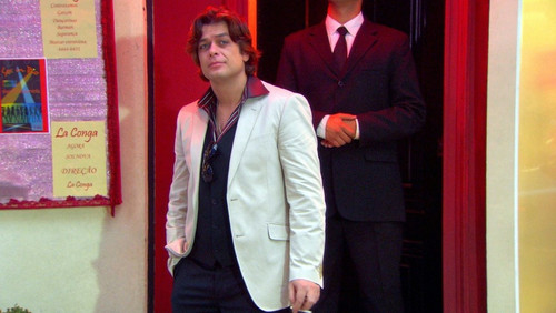 Tapas & Beijos: 1×25