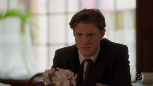 Garota do Momento: 1×182