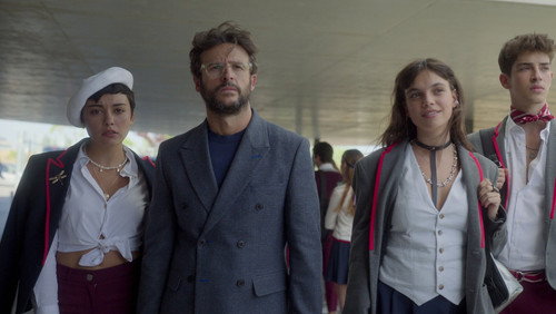 Elite: 4×1