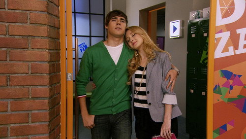 Violetta: 1×4