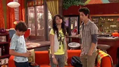 Os Feiticeiros de Waverly Place: 2×3
