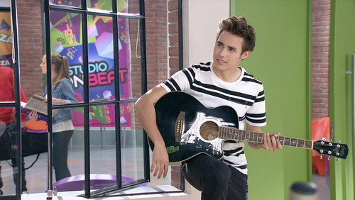 Violetta: 3×34