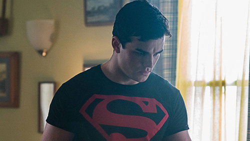 Titans: 2×6