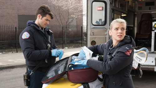 Chicago Fire: Heróis Contra o Fogo: 4×19