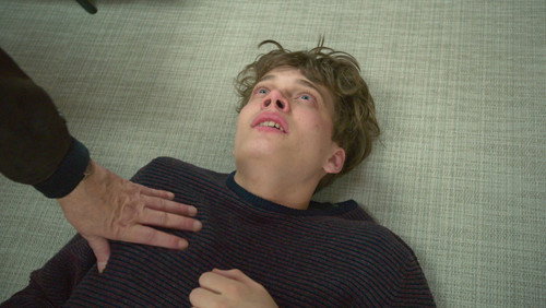 Amor e Anarquia: 1×8