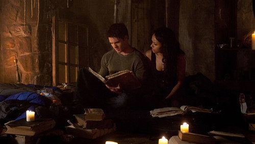 Diários de um Vampiro: 2×21
