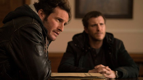 Ausente: 1×8