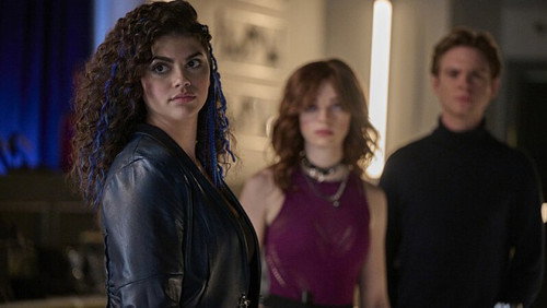 Gotham Knights: A Série: 1×2