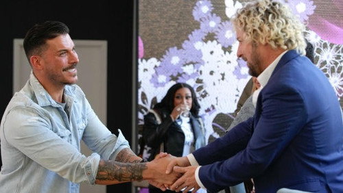 House of Villains: 1×1