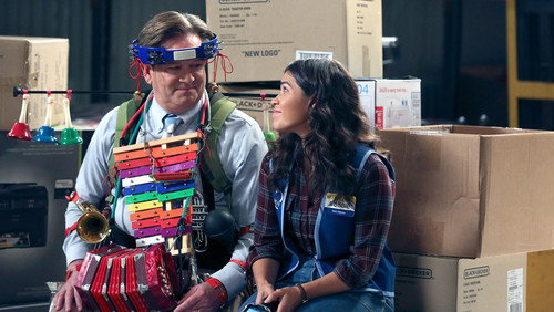 Superstore: Uma Loja de Inconveniências: 2×11