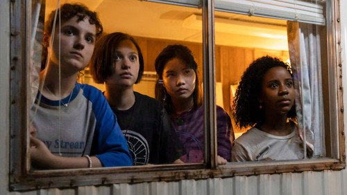 Paper Girls: 1×5