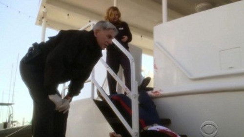 NCIS: Investigação Naval: 8×11