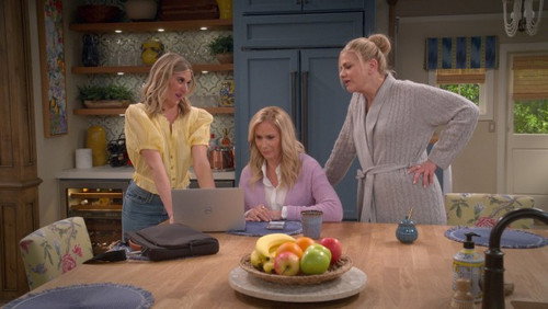 Leanne: 1×14