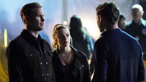 Legados: 1×12