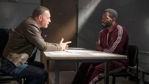 Chicago P.D.: Distrito 21: 6×8