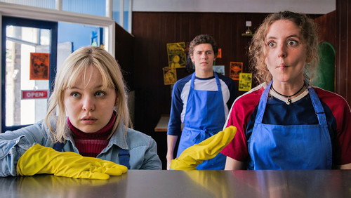 Derry Girls: 1×2