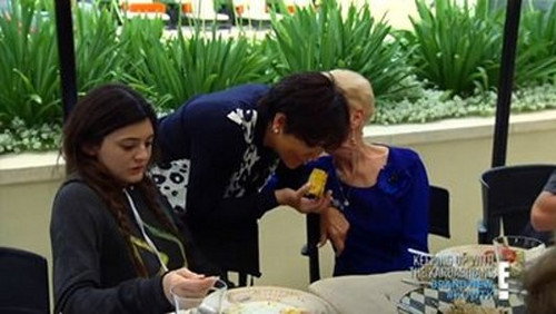 Keeping Up With the Kardashians: 8×12