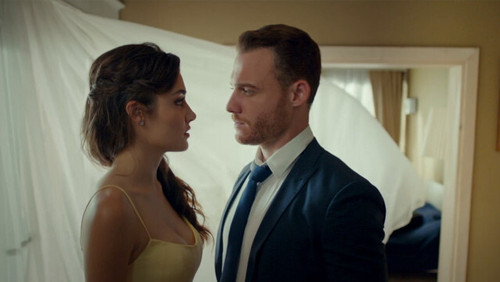 Love Is In The Air: 1×2