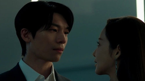 O Beijo da Sereia: 1×3