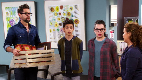 One Day at a Time: 2×13