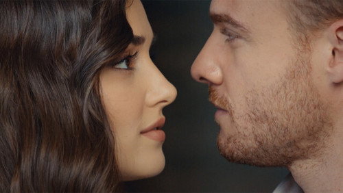 Love Is In The Air: 1×9