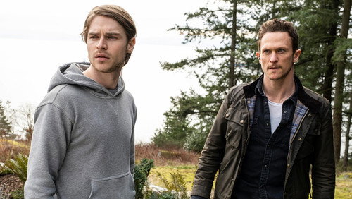 Debris: 1×10